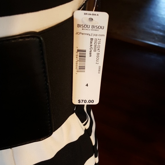 NWT white and black size 4 dress with belt - Picture 3 of 7